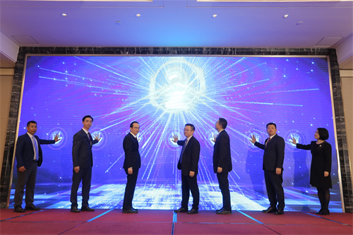 832806ec2676c1771cd3c9155bc3d193.jpg 1.jpg