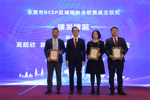 9752c3d335a46cf66189ea59f31e5fa4.jpg 9752c3d335a46cf66189ea59f31e5fa4.jpg