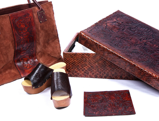 d973a72951b3d0709335e744a053573f.png 皮具.png