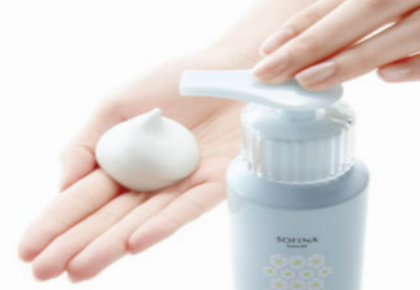 28cb1f8bce257e8249361b06a20d5889.png 洗面奶.png