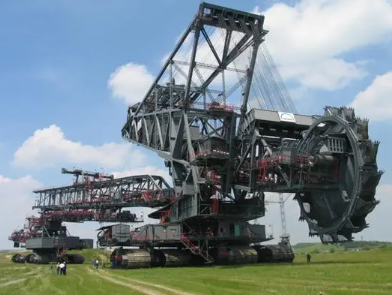 b562273254c27dfabb85e59a2587d8fa.jpg 大型设备.jpg