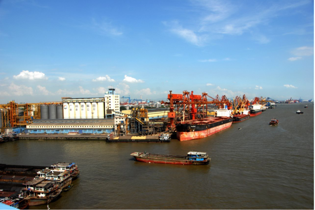 c103f38de1c56e0cb48beb473d4e2abb.png 暂时进出口.png