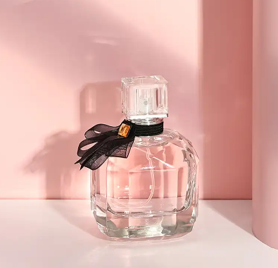 fb4b4069621f55b43b84dbd102827b86.jpg 香水进口.jpg