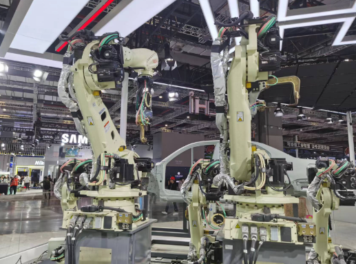 bb6a77976422d1496204543ffd48f08b.jpg 工业机器人.jpg