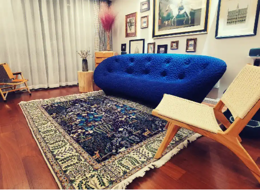 7a8206f5f76427d74364cd4043b36cf7.jpg 地毯.jpg