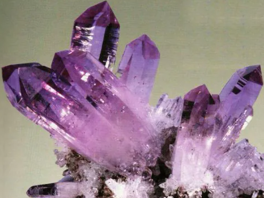 d180edcf3d609622d019d5152d457450.png 紫水晶1.png