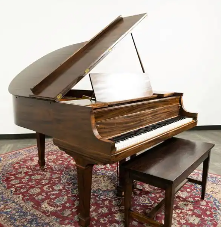 c0af3acf54f1a4ec809c0c15080d7c2f.jpg 二手钢琴.jpg
