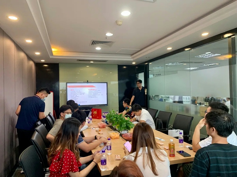 640.webp (1) 640.webp (1)